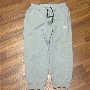 grey sweatpants